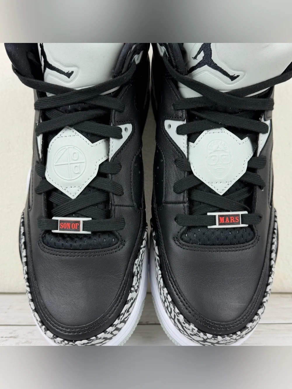 Nike Air Jordan Son of Mars Low Black Cement Men’s 9 580603-002 New -Damaged Box